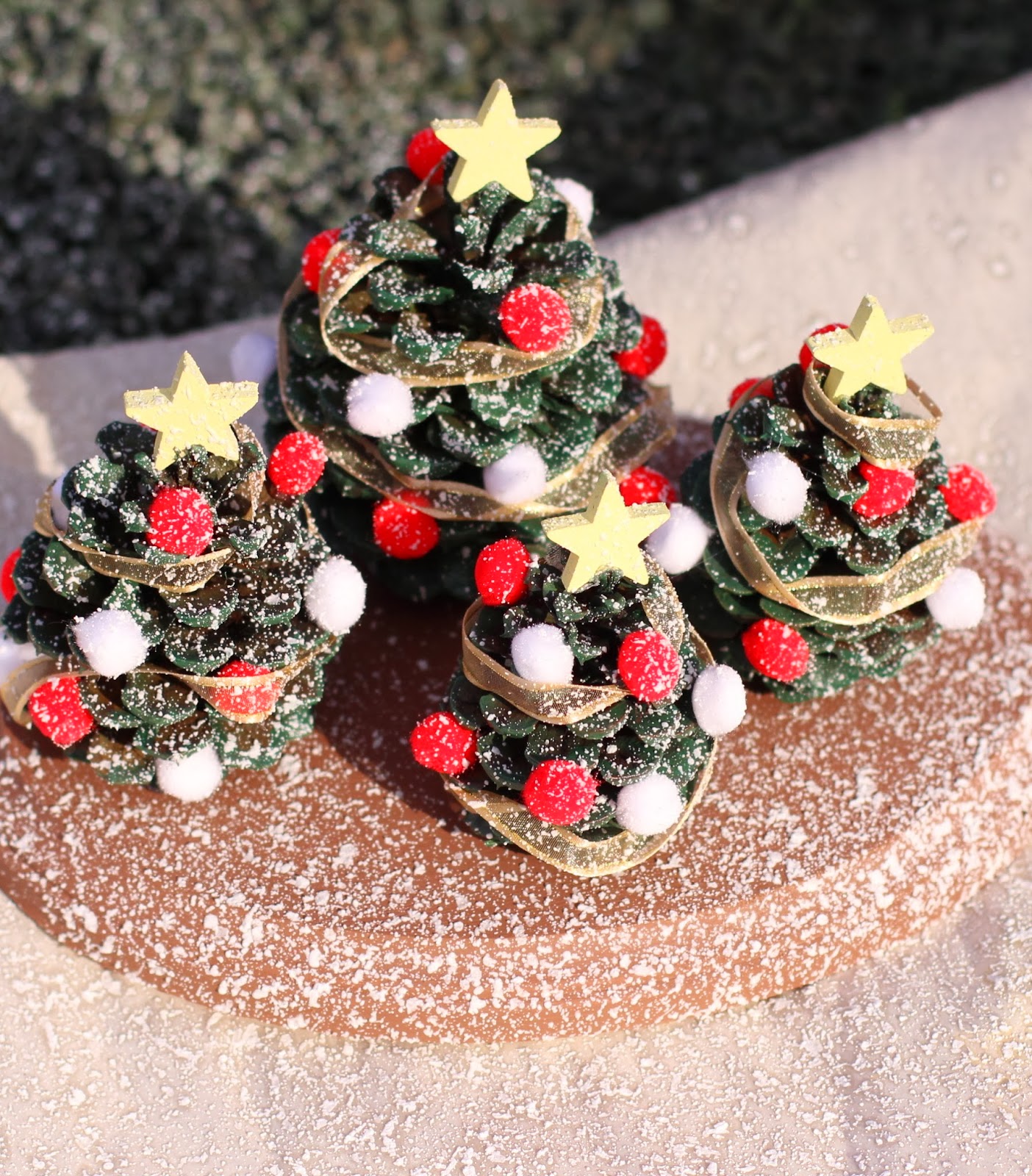 Kids' Craft: Pine Cone Christmas Tree Village Decoration ...