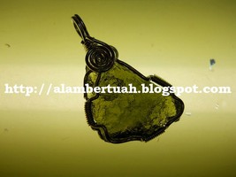 Moldavite++4A+CC.jpg