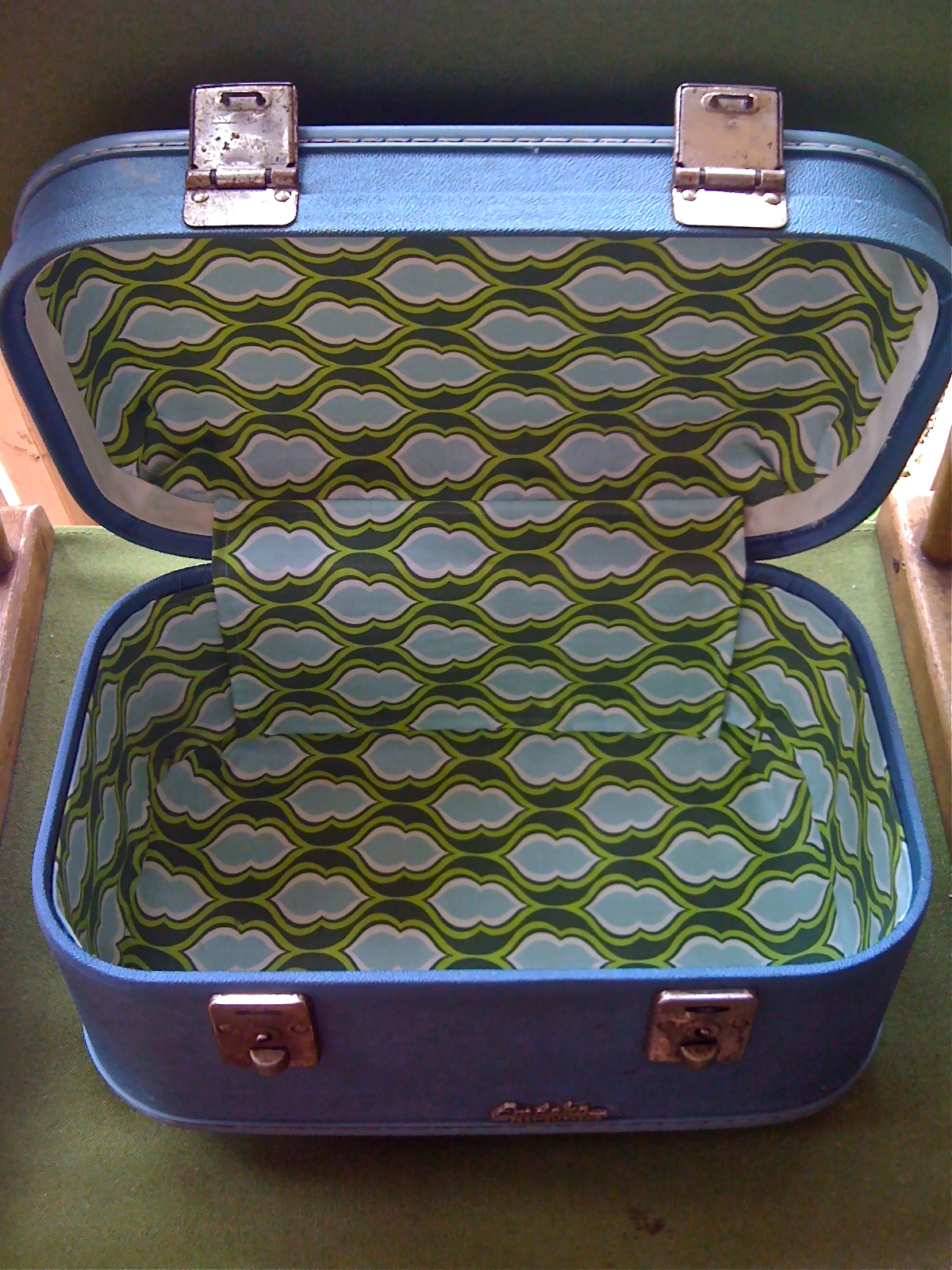 Vintage Train Case Ivy & Co.