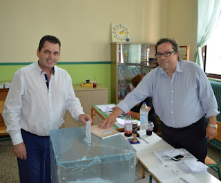 Στα Λευκάδια Νάουσας άσκησε το εκλογικό του δικαίωμα ο αντιπεριφερειάρχης Κώστας Καλαϊτζίδης