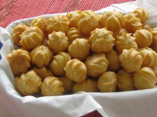 Aneka macam kue kering dan petunjuk kue kering Aneka macam kue kering dan petunjuk kue kering