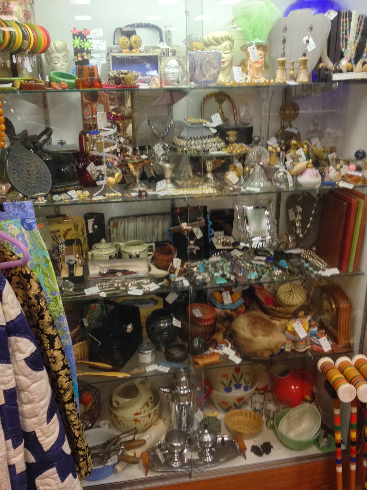 Antiques, Art, and Collectibles Antiques Mall Vendor