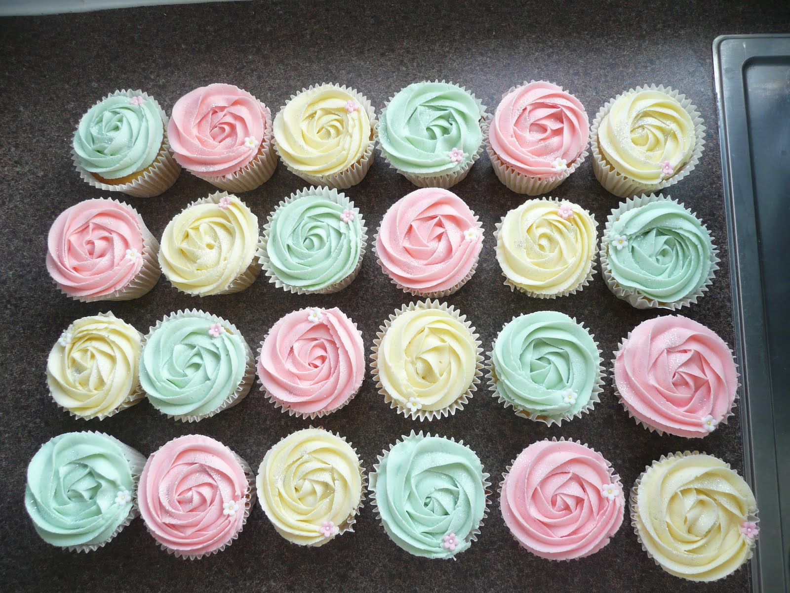 The Cupcake Bride Pastel Cupcakes