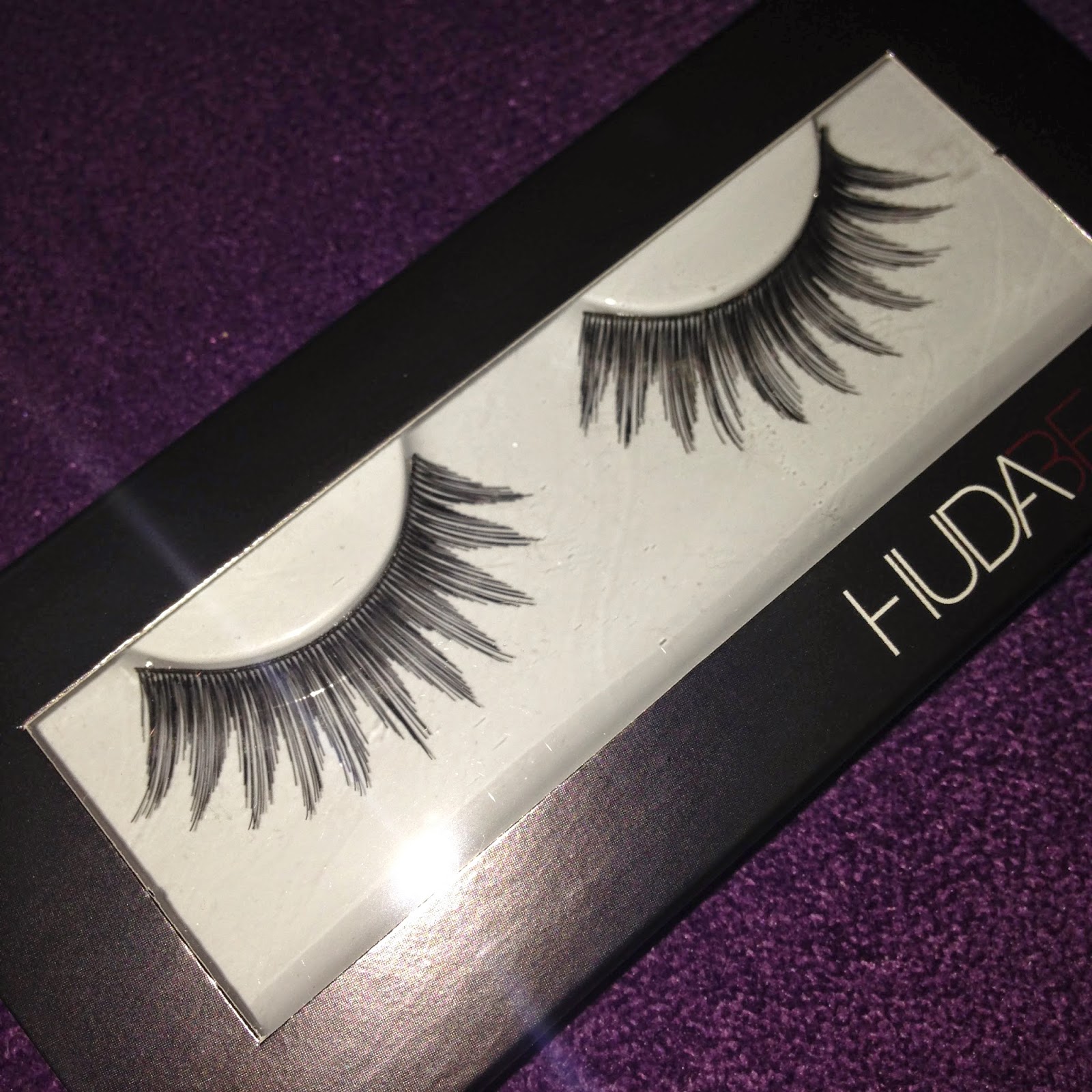 Huda Beauty Lashes ~ Glam Doll