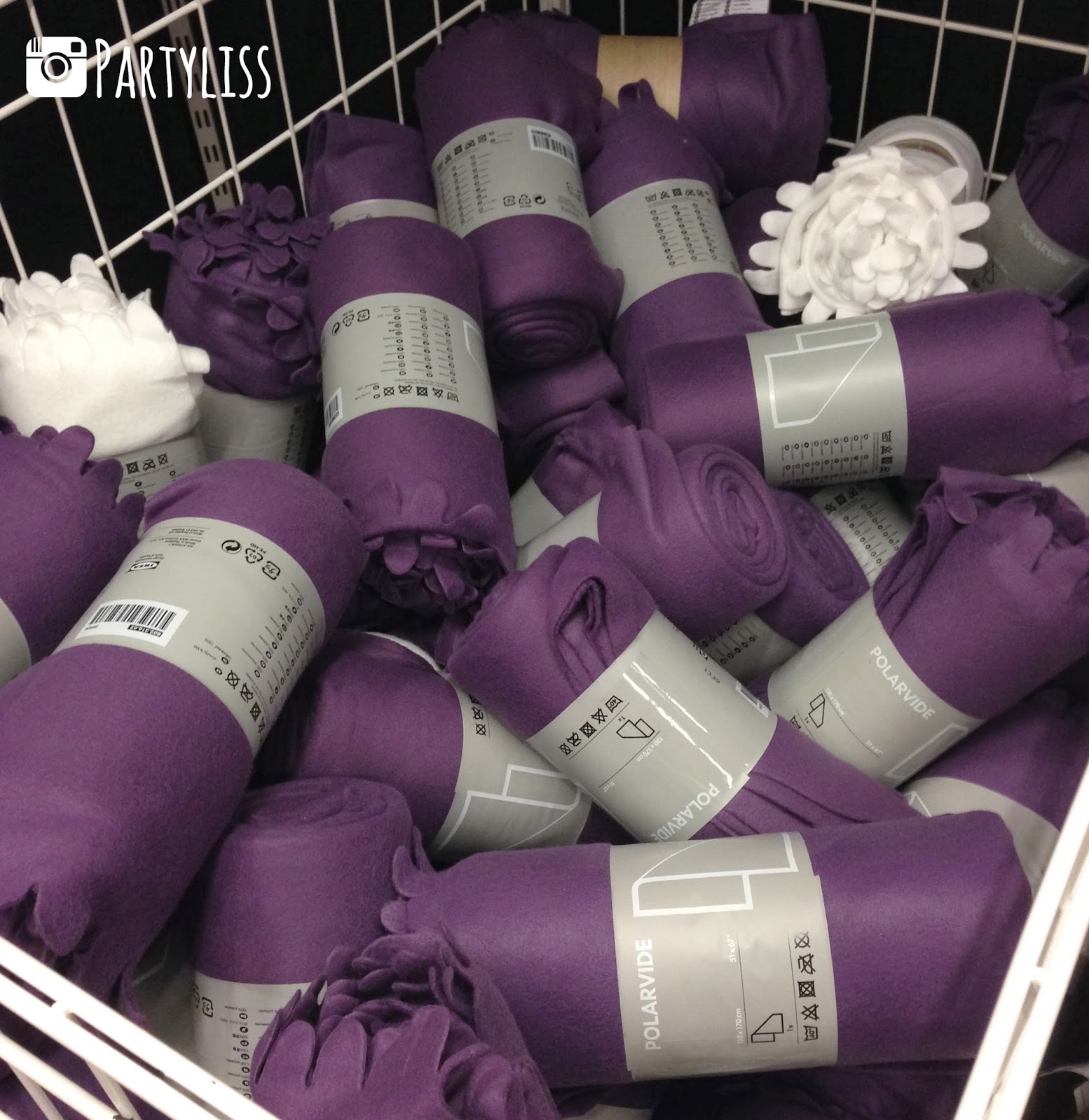 PARTYLISS Wedding Ceremony Blankets