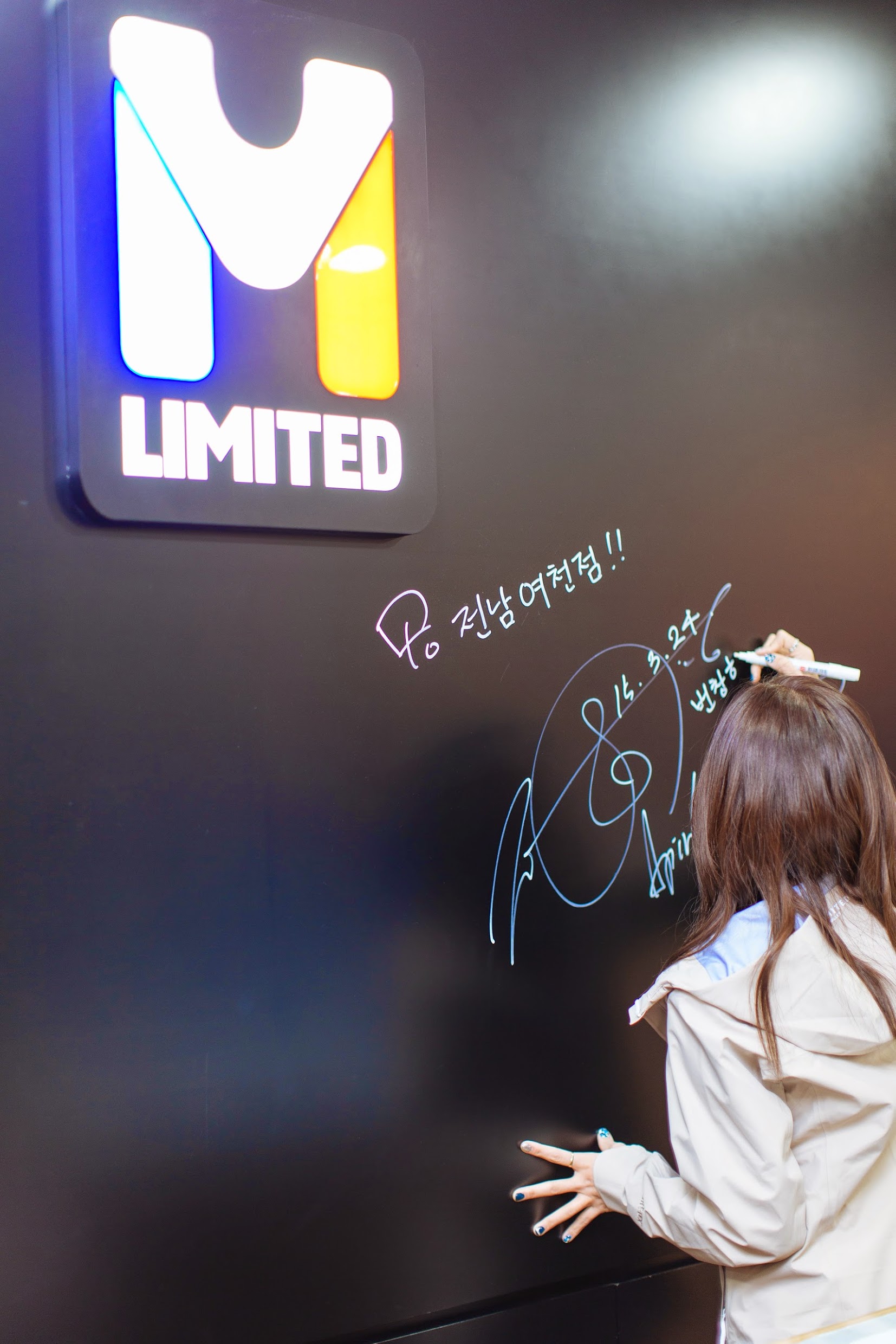 Eunji M-Limited Eunji M-Limited