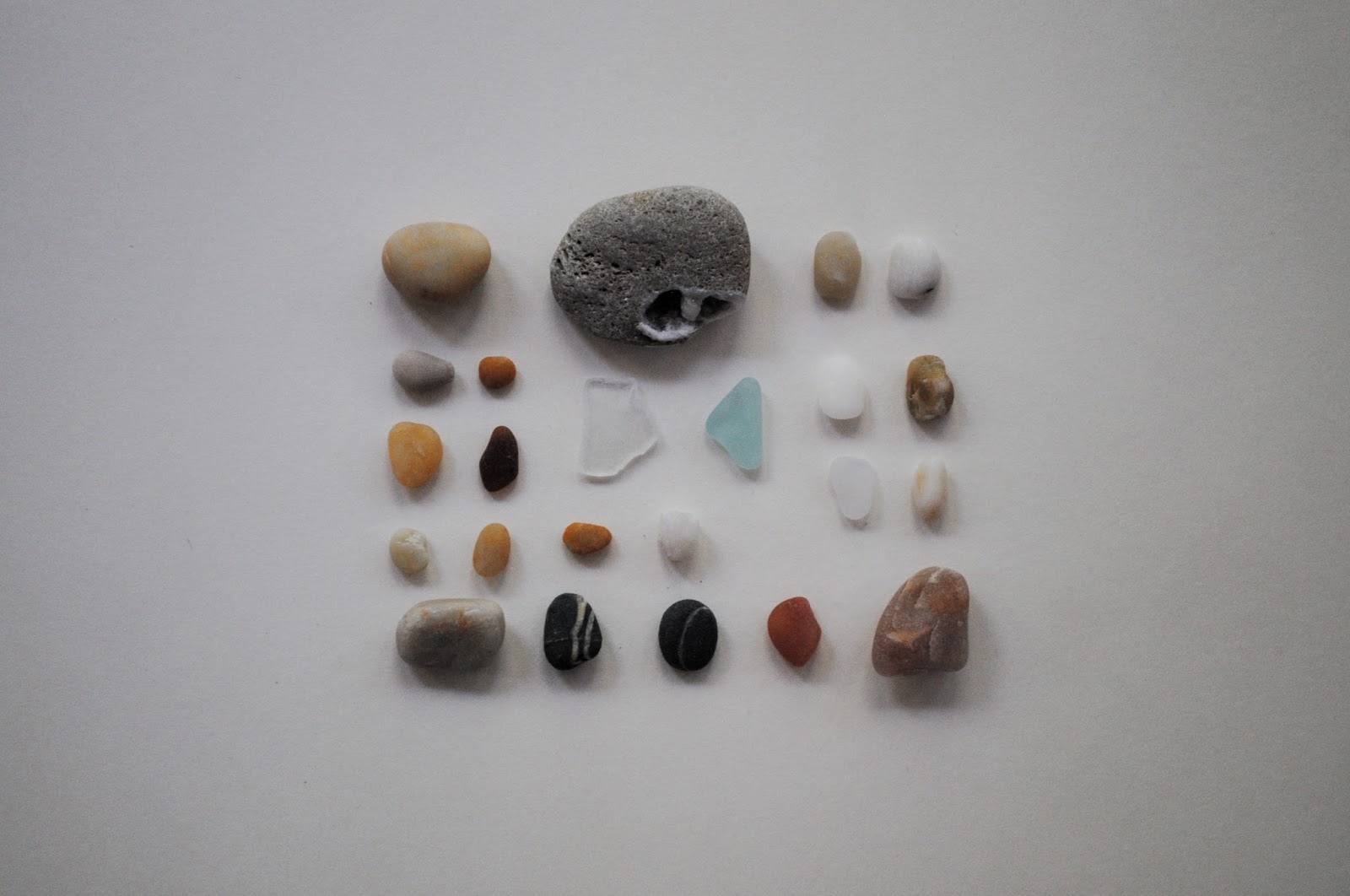 bricolagelife beach stones & glass
