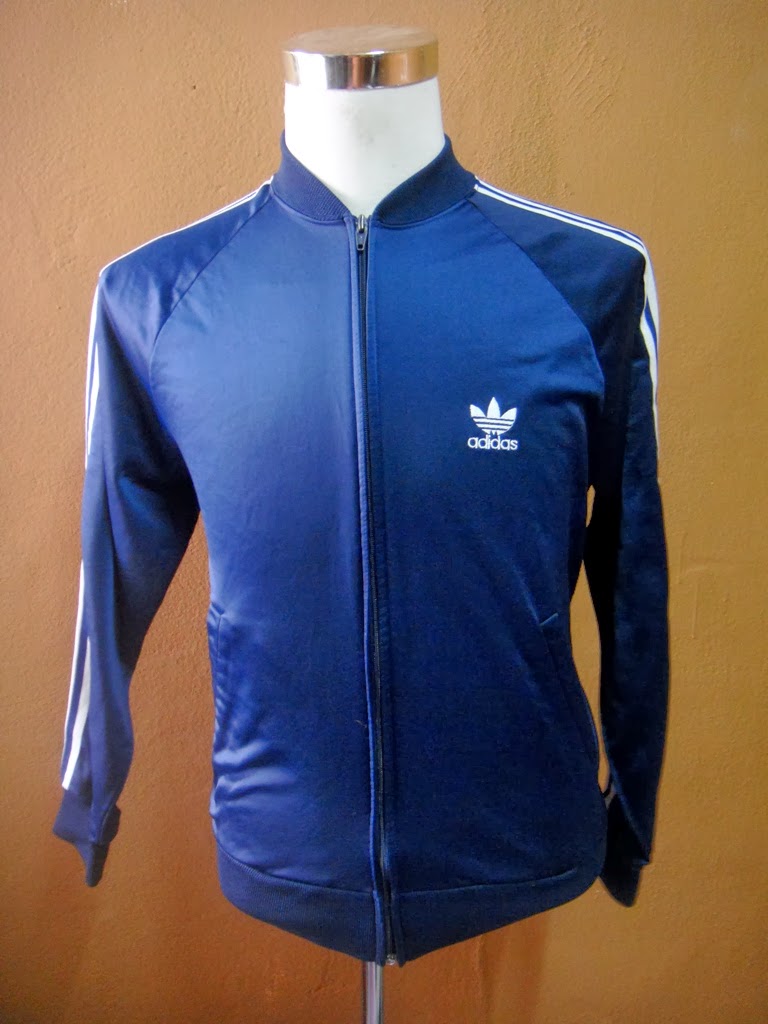YouNG BLoOd bUndLE: vtg adidas atp sweater(SOLD)