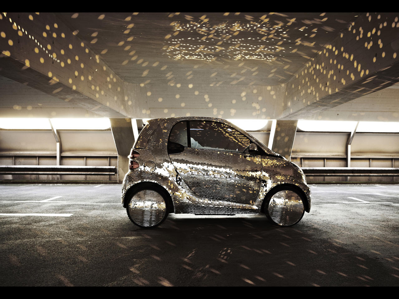 New Cars Update 2011 Smart Disco Ball wallpaper