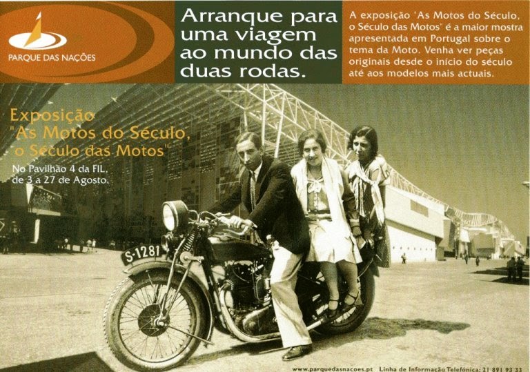 Moto velha vintage com peças separadas