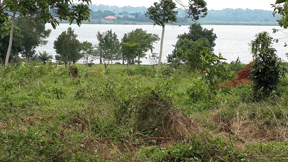 HOUSES FOR SALE KAMPALA, UGANDA LAND FOR SALE NKUMBA ENTEBBE, UGANDA