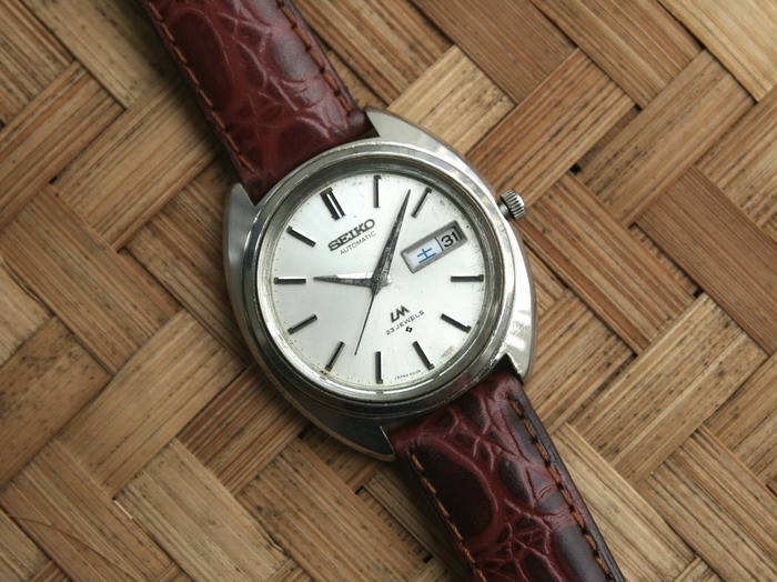 hacking and hand winding