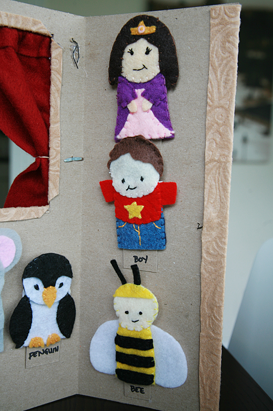 The Wight Family Finger Puppet Stage
