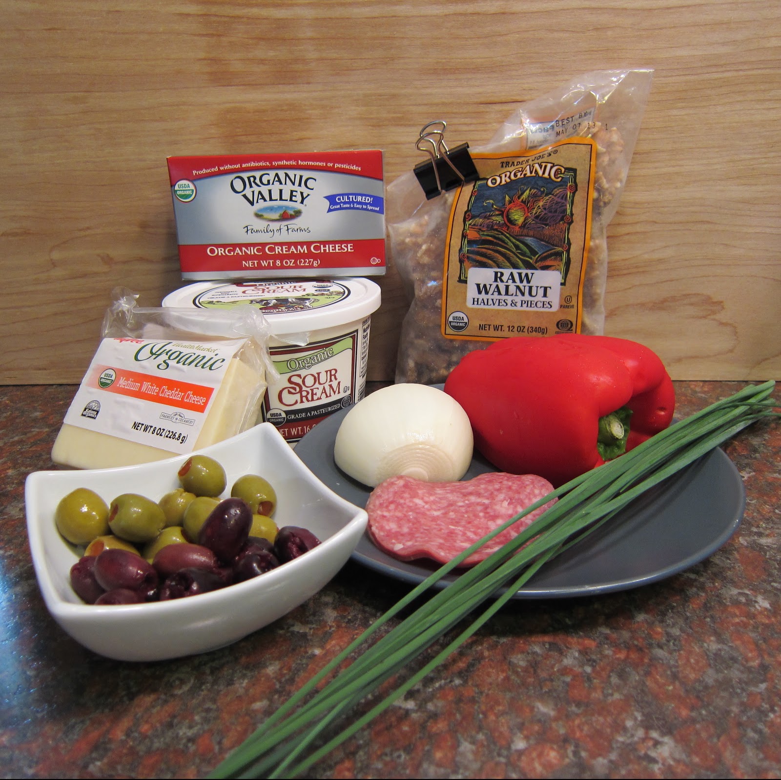 Clever Wren Cheese Ball Checkers