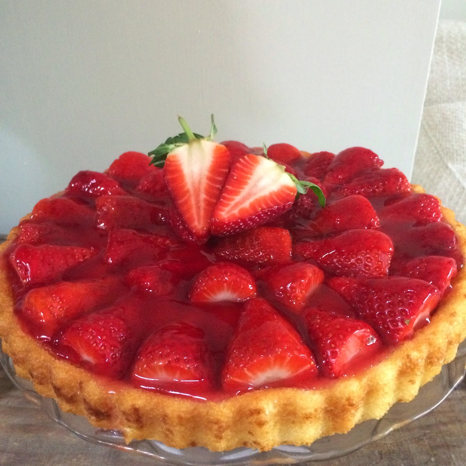 Food Strawberry Flan Roses and Rolltops