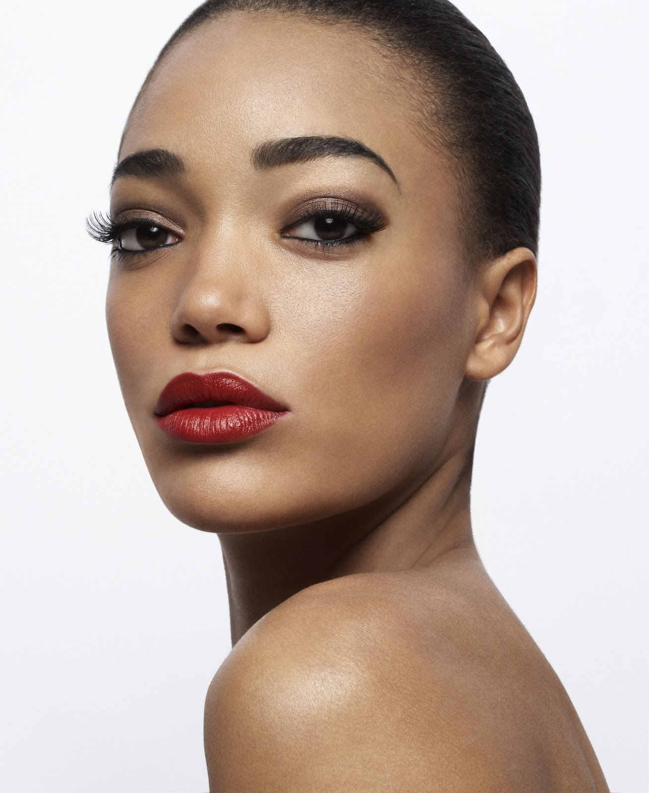 Fit Head 2 Toe Dark Beauty. ( Bright lipstick for dark skin)