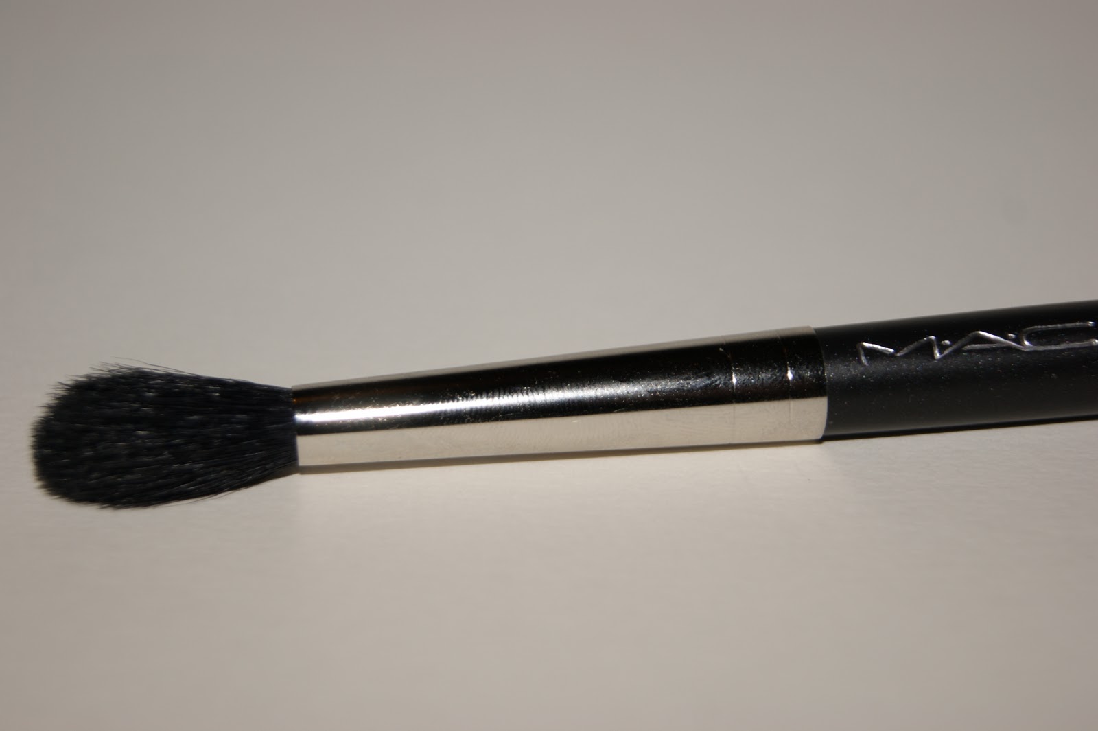 Mac 224 Brush Review The Sunday Girl