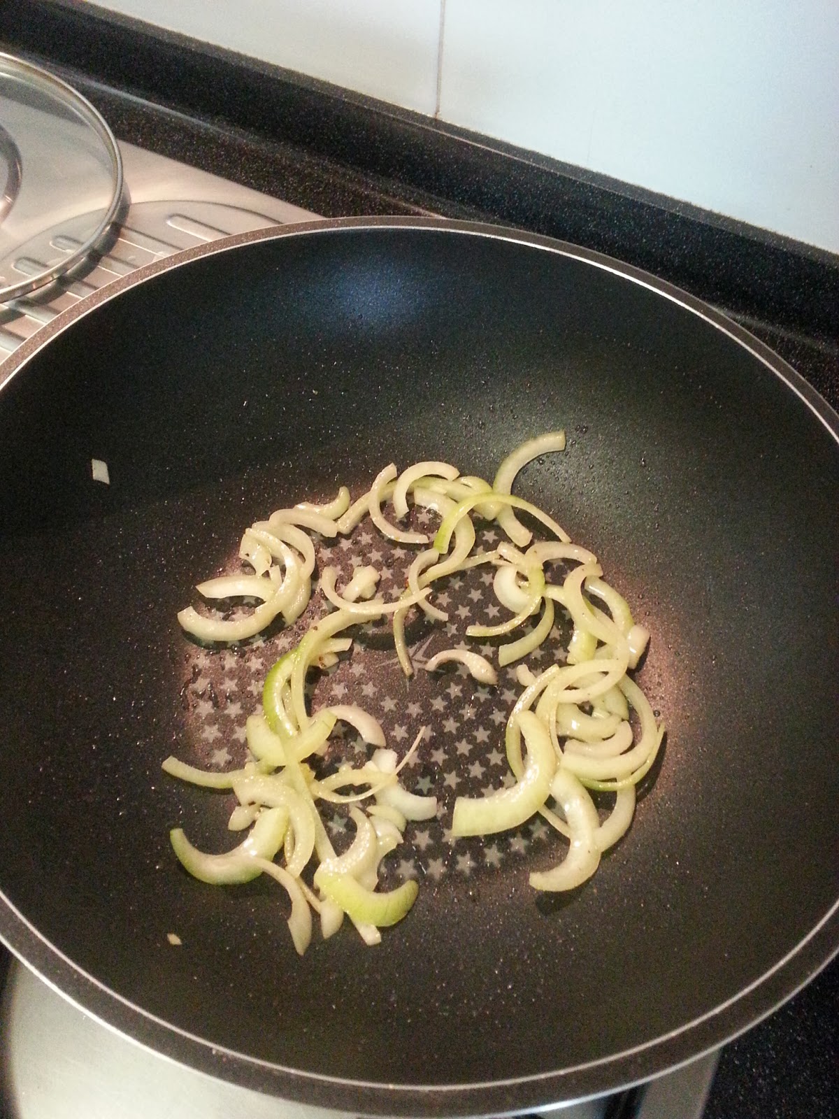 Spicy Peanut Sauce Pasta with Shrimp Delishar Singapore Cooking