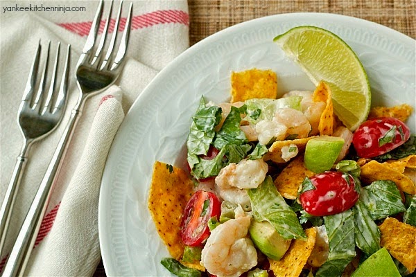 Shrimp and avocado tortilla salad: a healthy, hearty meal salad