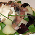 Ensalada de papas y pescado ahumado