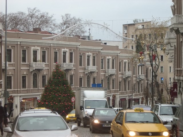 Bir Anne Kızın Anıları Akaretler Sıra Evleri