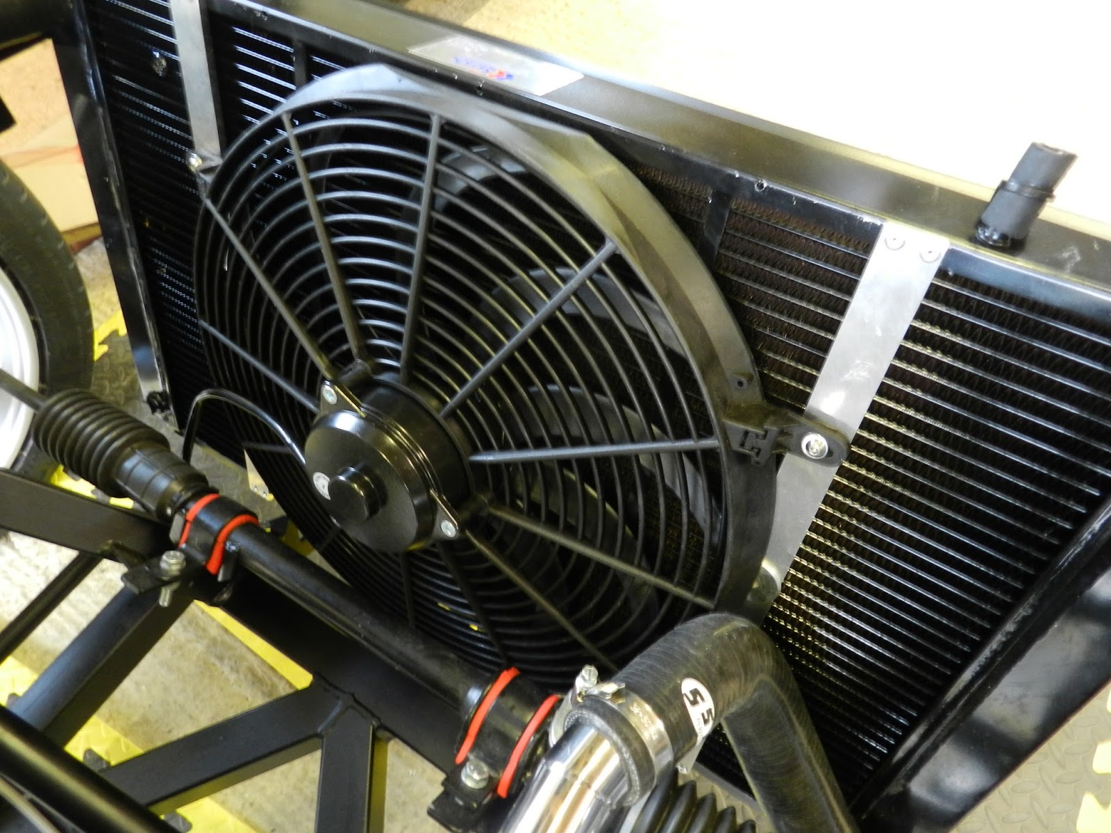 Dale's AC Cobra replica Fitting the cooling fan