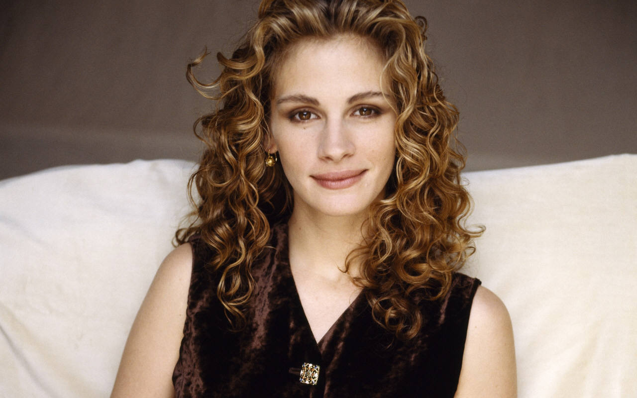 how old is actress julia roberts julia roberts photos walls buzz how old is actress julia roberts julia roberts photos walls buzz