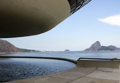 museum at niteroi, rio de janerio, brazil