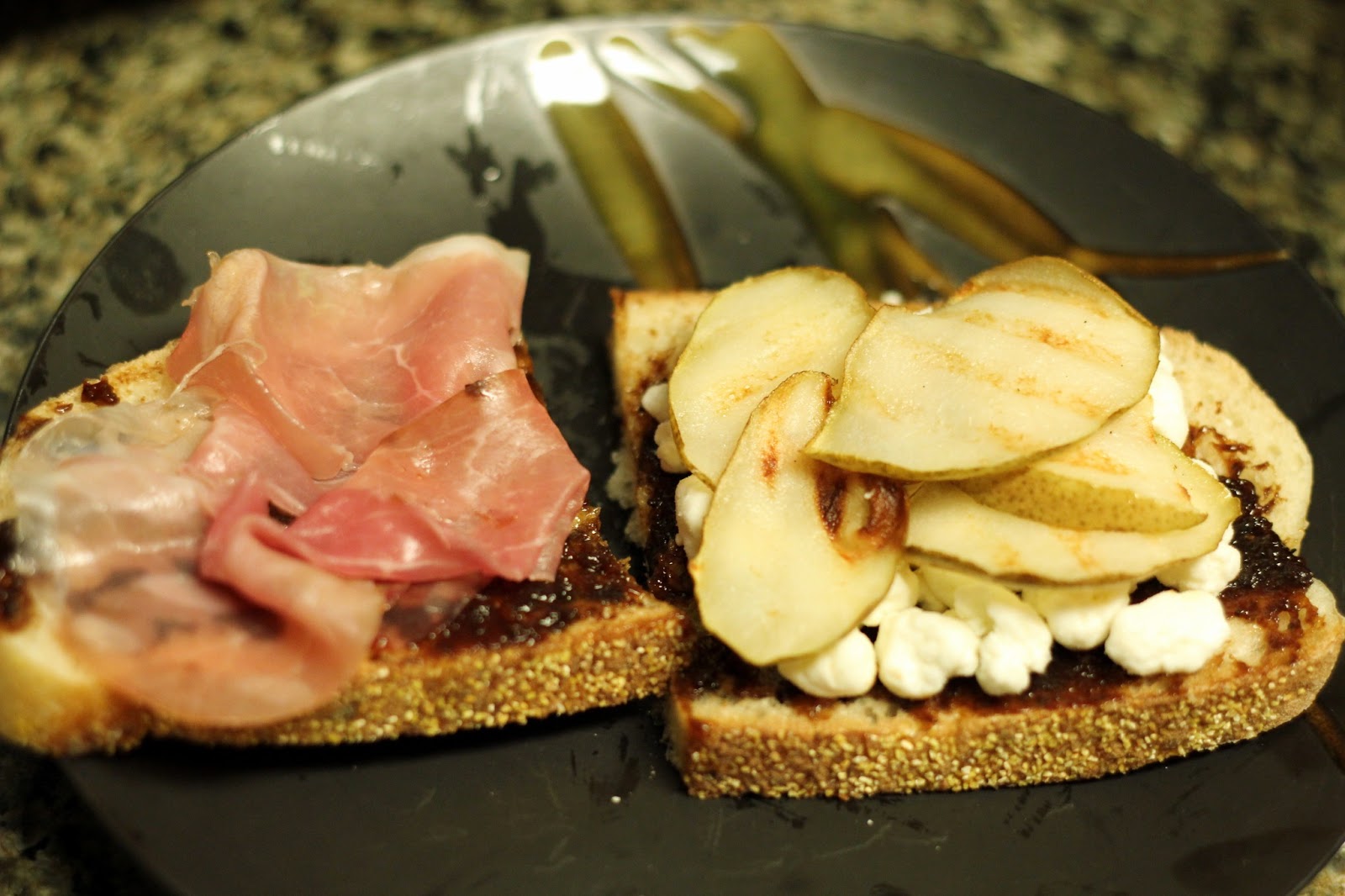 homevolution {Recipe} Grilled Pear, Prosciutto, and Goat Cheese Panini
