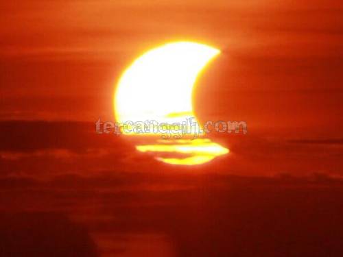 Foto Gerhana Matahari 2013 Foto Gerhana Matahari 2013