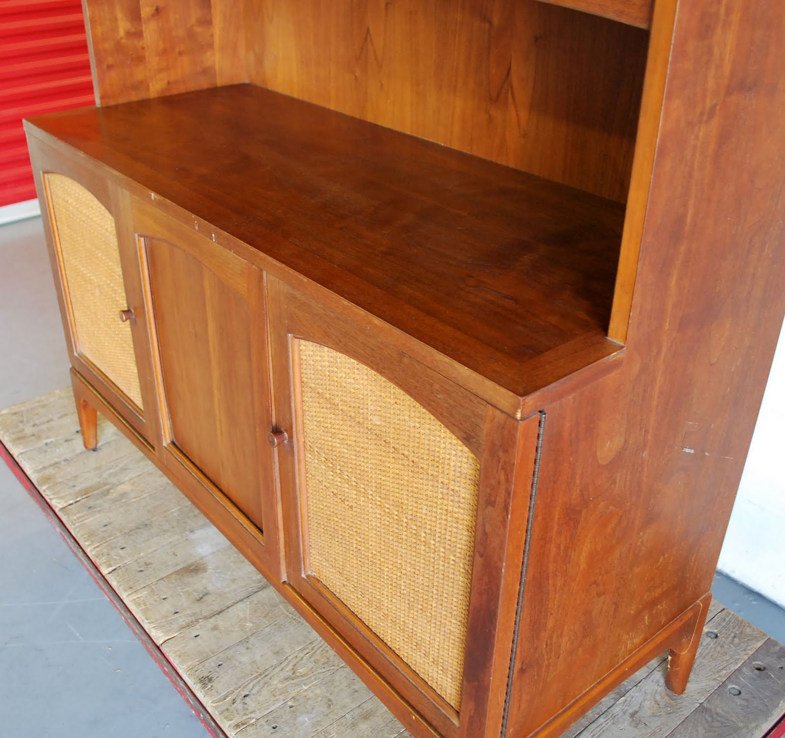 junk2funk MId Century Modern Wood China Hutch