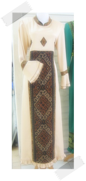 model baju gamis batik modern