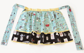 Retro Half Apron with Matching Hot Pads