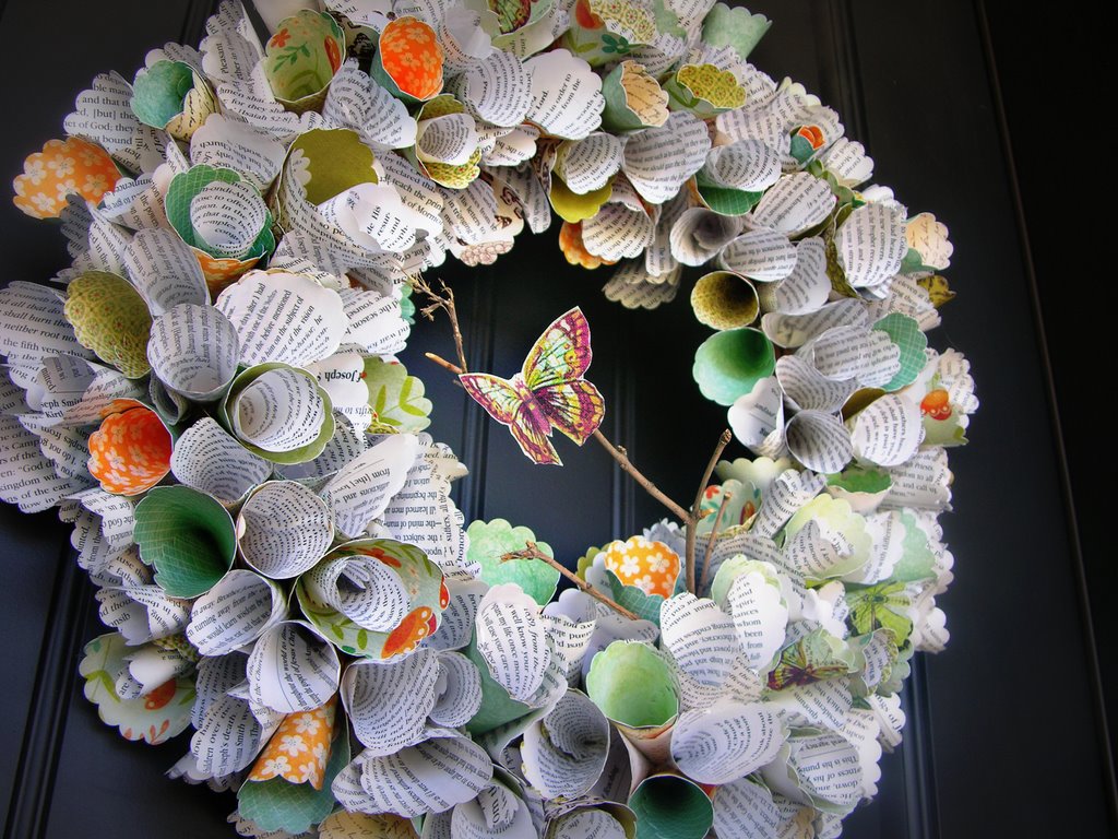 Awesome Paper Cone Wreath Giveaway