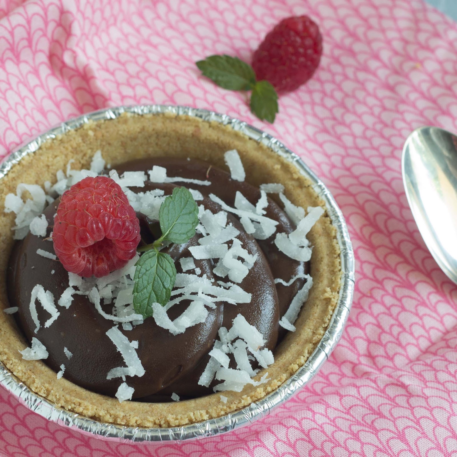 Kid Cultivation Avocado Chocolate Mousse Mini Pies