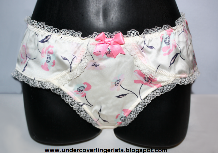 Undercover Lingerista - Lingerie blog: Hello, 'Kitty'! A By