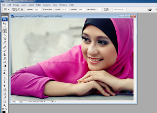 Manipulasi photoshop cs3 effect dengan magnetic lasso tool manipulasi-photoshop.com Manipulasi photoshop cs3 effect dengan magnetic lasso tool manipulasi-photoshop.com
