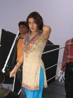 Komal Mobile Number And Picture