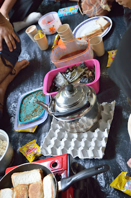 sarapan breakfast dalam khemah sanctuari ikan kelah sungai chiling