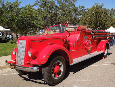 "Old Mack" Vintage Fire Engine, Paso Robles, © B. Radisavljevic