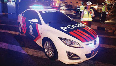 Acara Malam Tahun Baru Polisi Menyala