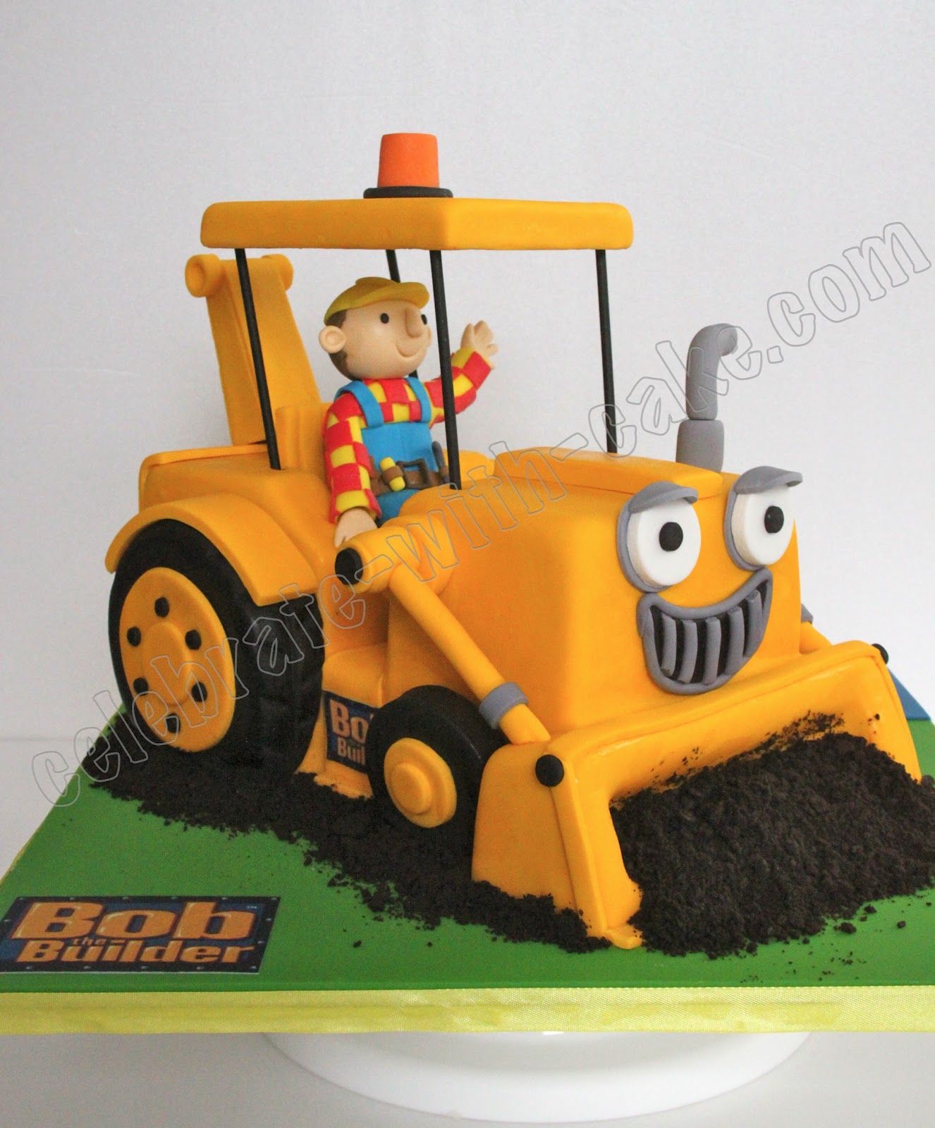 Bob the Builder Scoop Cake
