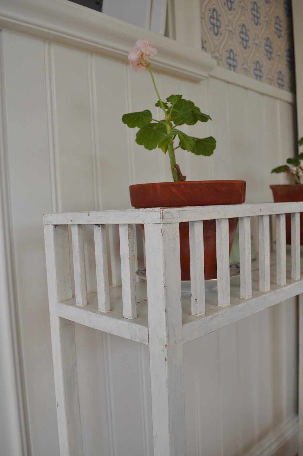 Hemma på kråkered: blombord med ribbor!
