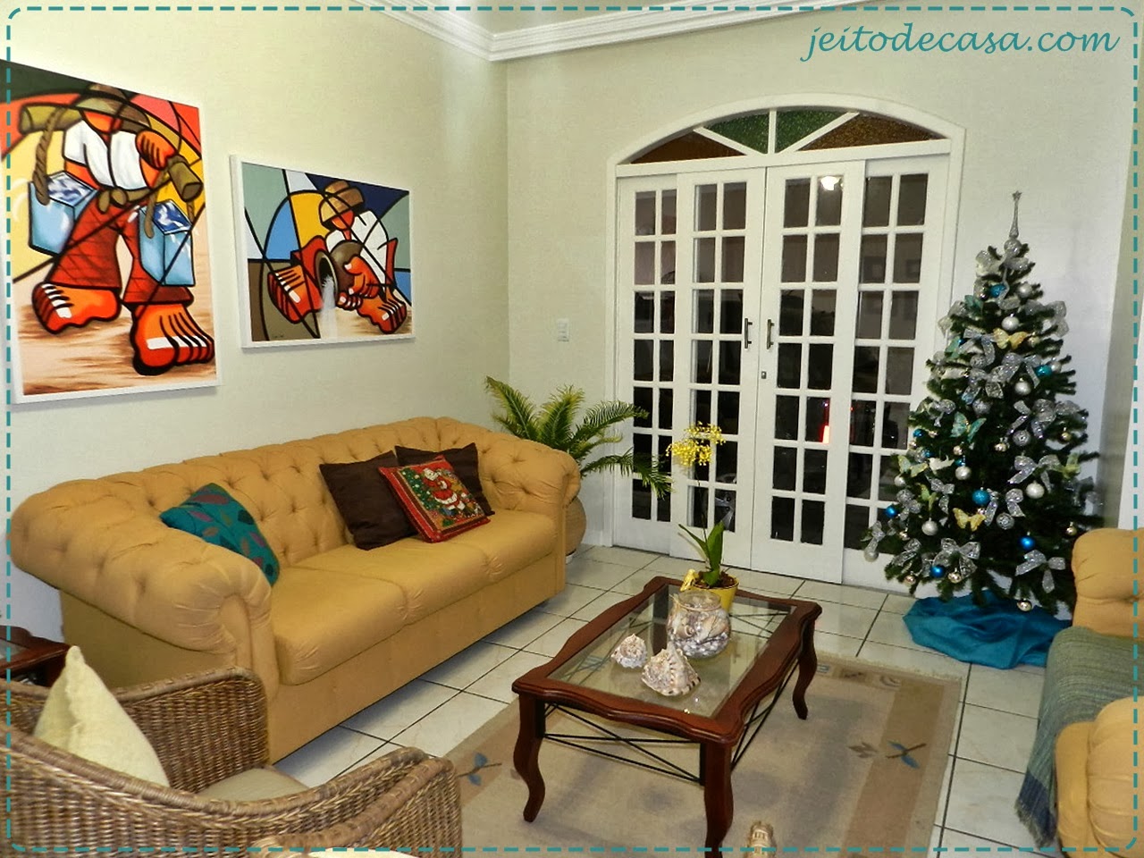 decoracao arvore de natal azul:Árvore de natal prata e azul – Jeito de Casa – Blog de Decoração decoracao arvore de natal azul:Árvore de natal prata e azul – Jeito de Casa – Blog de Decoração