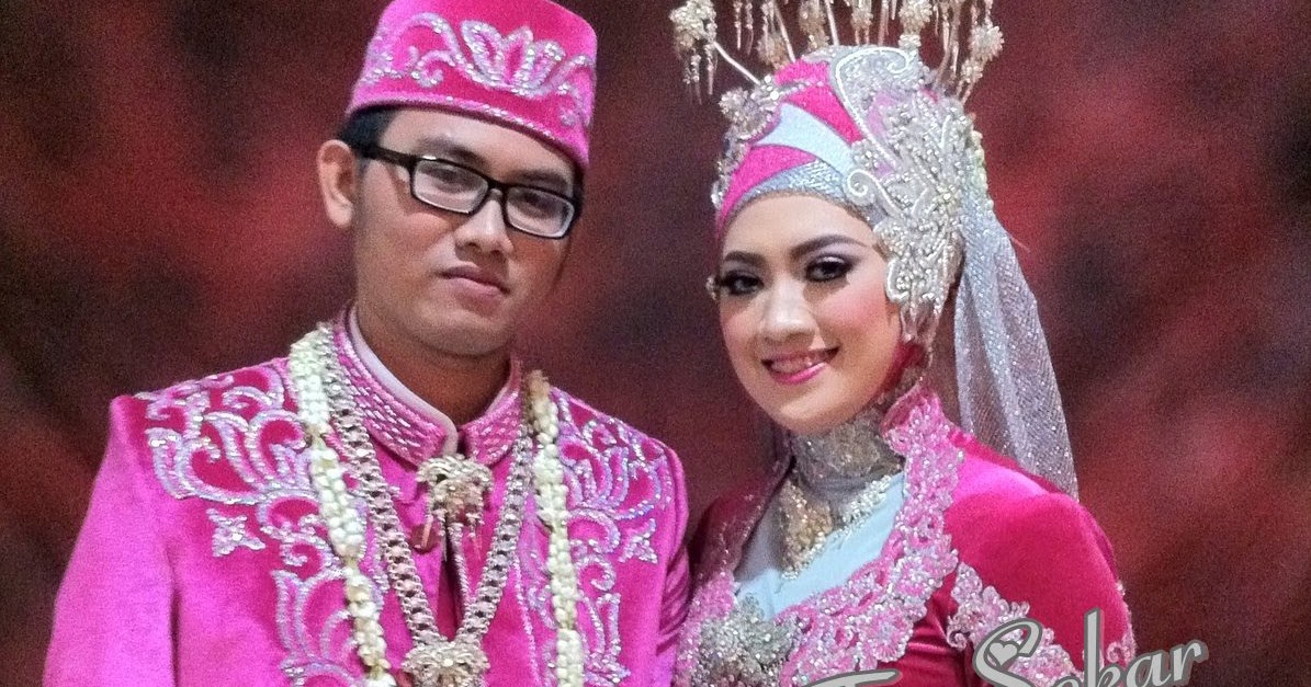 baju pengantin nasional