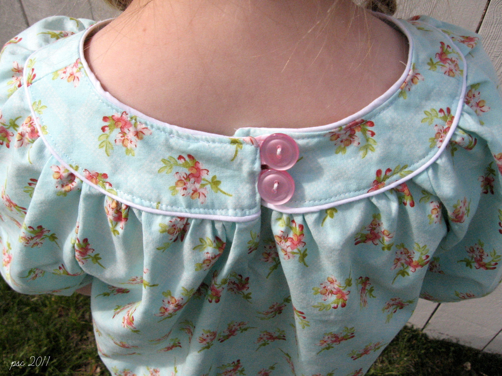 Pickup Some Creativity Banded Peasant Blouse Tutorial, Part Two.