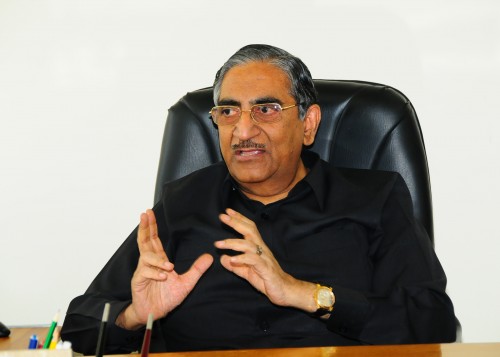 PAK 0618 500x357 Illiterate Govt make a illiterate wish to Dr. Samar Mubarak