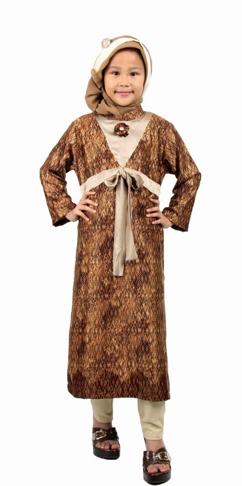 Model Baju Batik Muslim Terbaru untuk Anak Perempuan dan Laki-laki Model baju batik muslim terbaru untuk anak wanita dan laki Model Baju Batik Muslim Terbaru untuk Anak Perempuan dan Laki-laki
