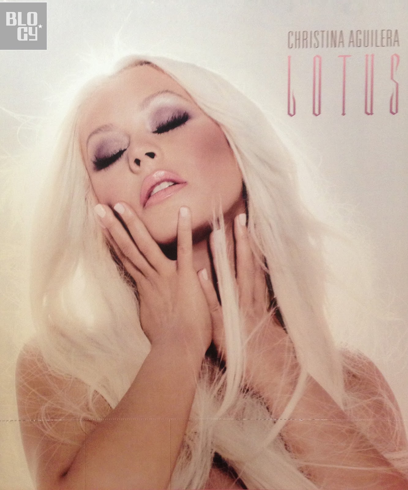 http://4.bp.blogspot.com/-FQJbvaS6lRI/UJpOFEvHGcI/AAAAAAAAQSo/pCyHcWGyafg/s1600/christina-aguilera-lotus+(1).jpg