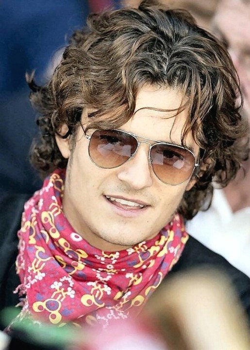 http://4.bp.blogspot.com/-FQehRb2MpIw/TdhDbxg6pwI/AAAAAAAAEDw/s5XnblsrL-I/s1600/orlando_bloom-hairstyles%2B%252814%2529.jpg